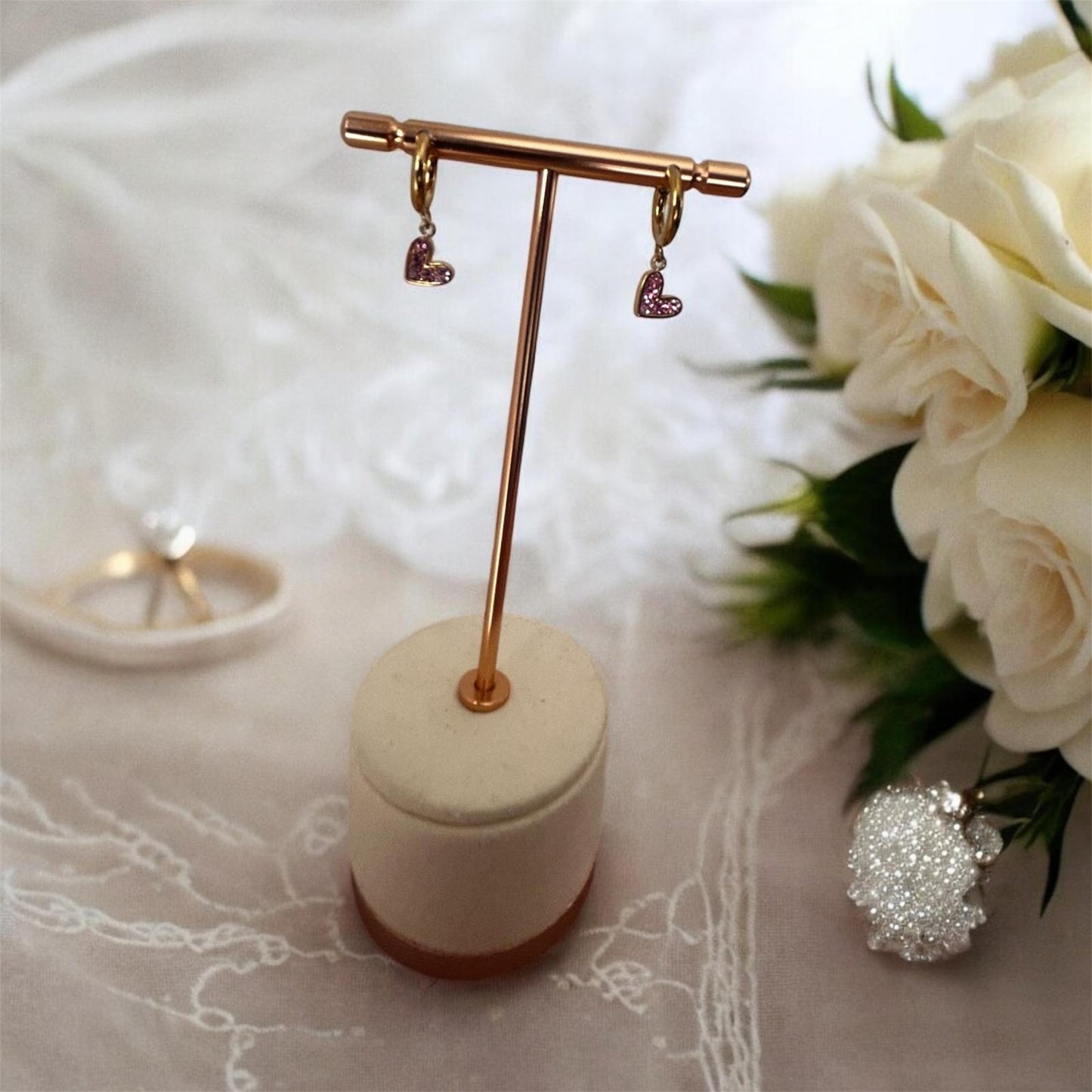 Sublime éclat : Boucles d’oreilles créoles Amor – Élégance et Romance ❤️✨